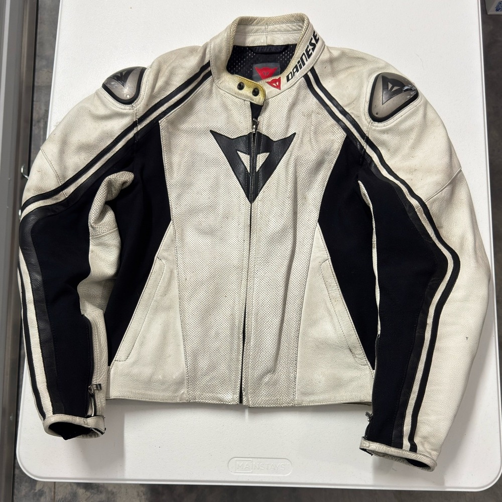 Dainese Leather Motorcycle Jacket Mens White Black Good Padded Armor